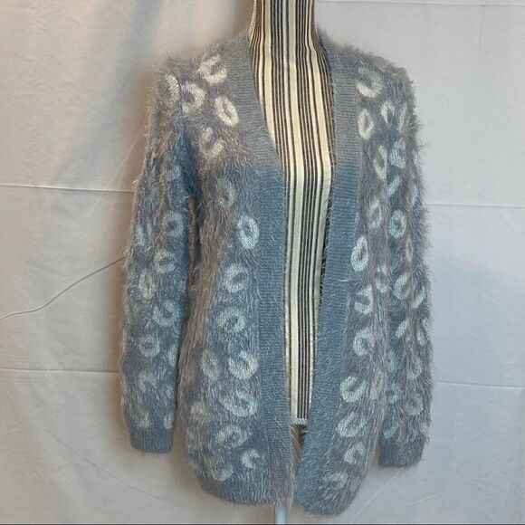 Apt 9 Fuzzy Leopard Sweater Blue Gray M - Picture 1 of 5